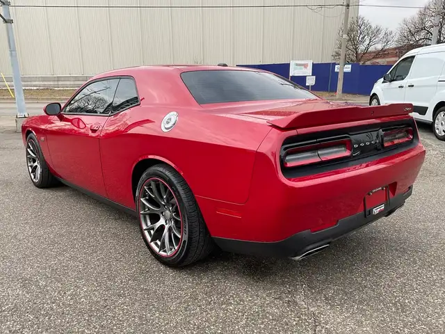 2015 Dodge Challenger SRT 392 - LTHR! NAV! BACK-UP CAM! BSM! COO - Photo 5