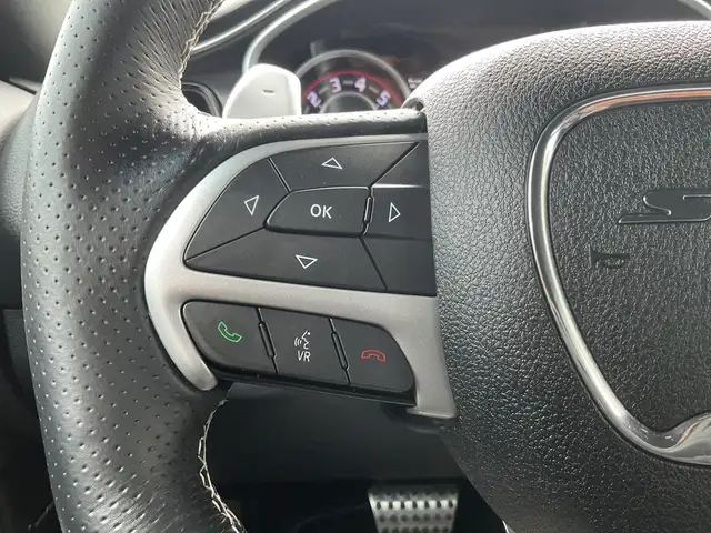 2015 Dodge Challenger SRT 392 - LTHR! NAV! BACK-UP CAM! BSM! COO - Photo 17