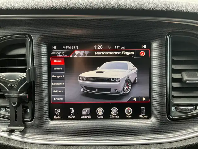 2015 Dodge Challenger SRT 392 - LTHR! NAV! BACK-UP CAM! BSM! COO - Photo 26