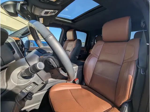 2024 Ram 3500 Longhorn 6.7L/Touchscreen Nav/Sunroof/Cam - Photo 17