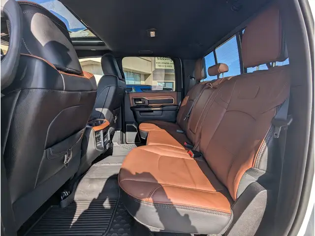 2024 Ram 3500 Longhorn 6.7L/Touchscreen Nav/Sunroof/Cam - Photo 18