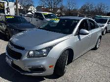 2016 Chevrolet Cruze LT, Back-Up Camera, - Photo 2