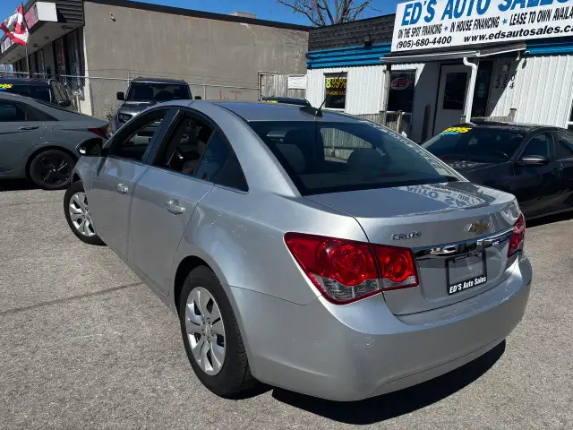 2016 Chevrolet Cruze LT, Back-Up Camera, - Photo 4