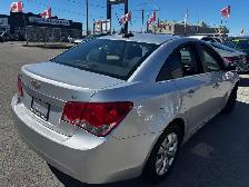 2016 Chevrolet Cruze LT, Back-Up Camera, - Photo 7