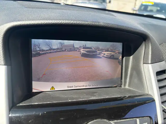 2016 Chevrolet Cruze LT, Back-Up Camera, - Photo 16