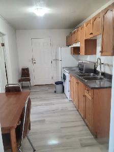 Beautiful place near public transit - Photo 2