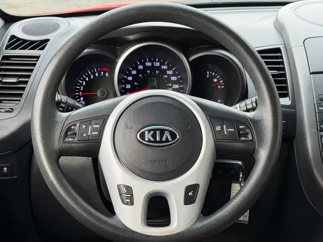 2012 Kia Soul 5dr Wgn Auto 2u, Fuel Efficient, FREE 10,000 KM CO - Photo 15