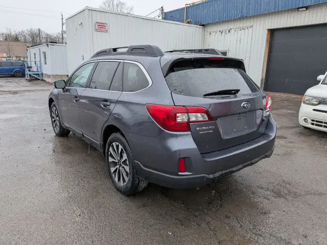 2015 Subaru Outback - Photo 4