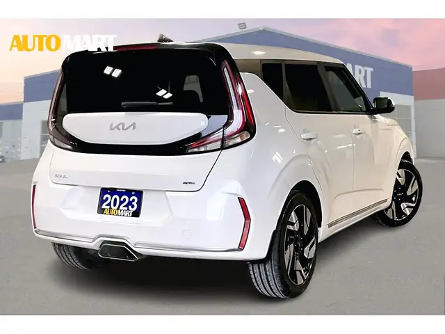 2023 Kia Soul LEATHER | NAV | SUNROOF | BLIND SPOT - Photo 7