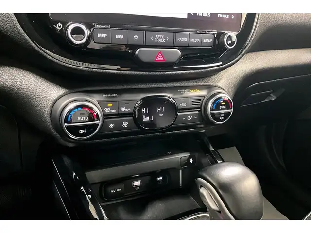 2023 Kia Soul LEATHER | NAV | SUNROOF | BLIND SPOT - Photo 17