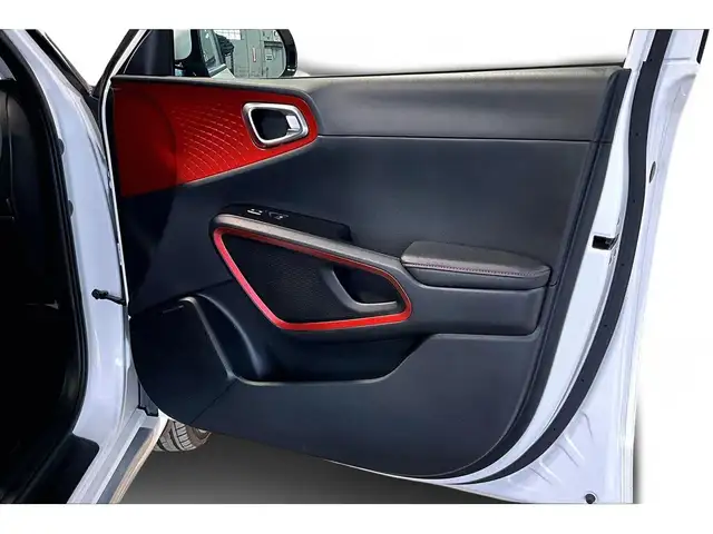 2023 Kia Soul LEATHER | NAV | SUNROOF | BLIND SPOT - Photo 26
