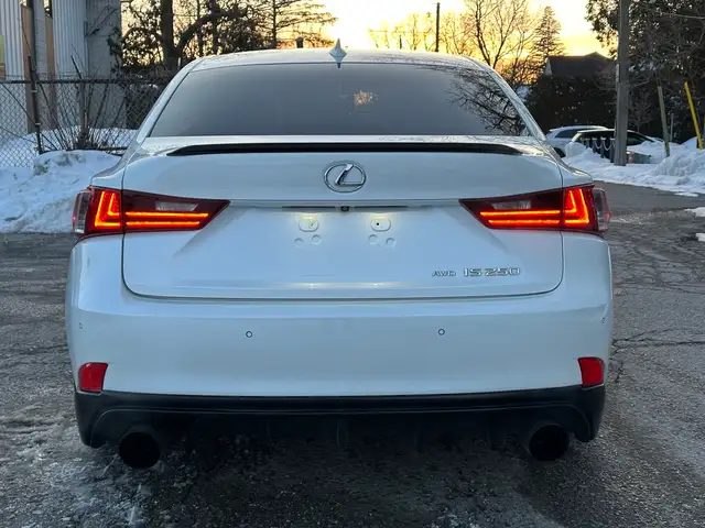 2015 Lexus IS 250 AWD - Photo 3
