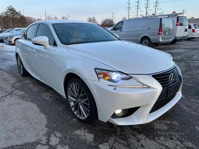 2015 Lexus IS 250 AWD - Photo 5