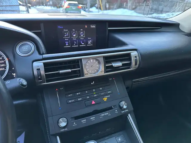 2015 Lexus IS 250 AWD - Photo 30