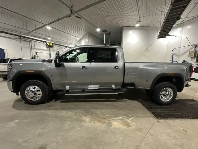 2026 GMC Sierra 3500HD SLT - Photo 2