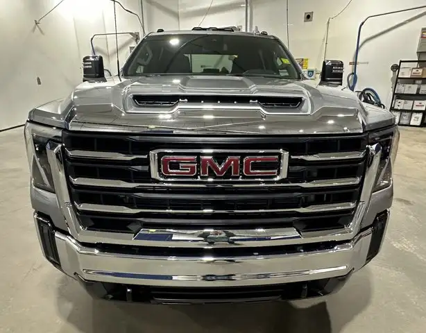 2026 GMC Sierra 3500HD SLT - Photo 7