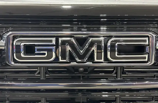 2026 GMC Terrain AWD AT4 - Photo 8