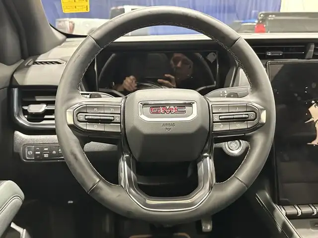 2026 GMC Terrain AWD AT4 - Photo 17