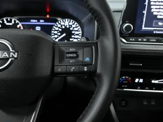 2025 Nissan Rogue SV No Accident Panoramic Roof Adaptive Cruise - Photo 16