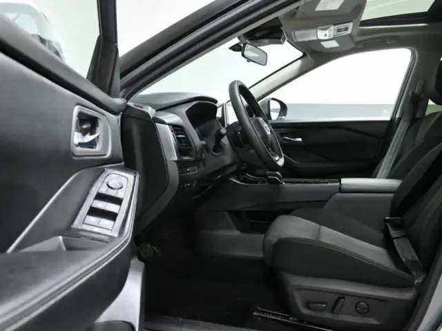 2025 Nissan Rogue SV No Accident Panoramic Roof Adaptive Cruise - Photo 22