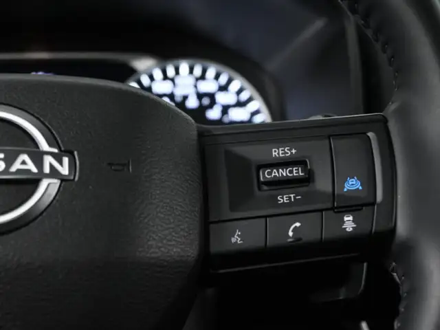 2025 Nissan Rogue SV No Accident Panoramic Roof Adaptive Cruise - Photo 16