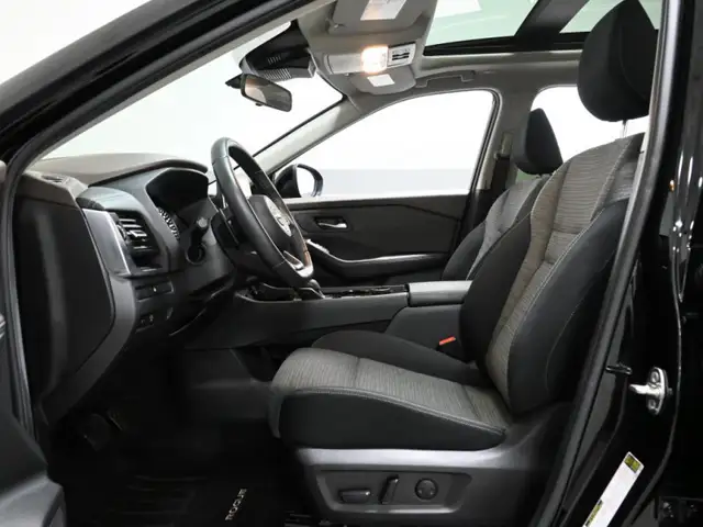 2023 Nissan Rogue SUV - Low Mileage - Photo 22