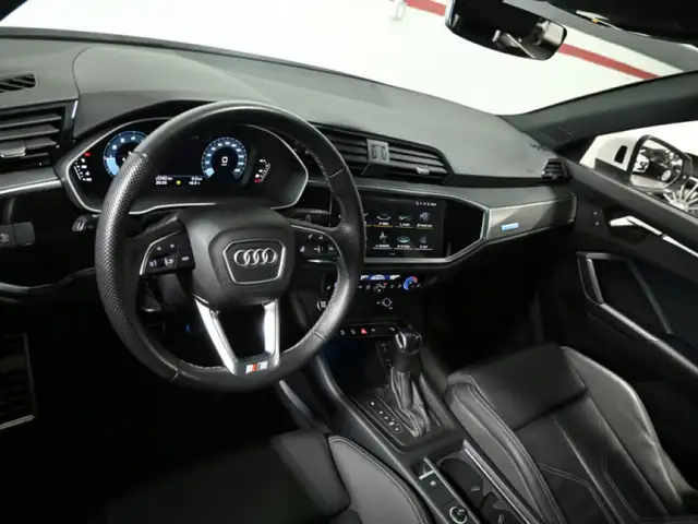 2024 Audi Q3 Progressiv S-Line Panoramic Roof Ambient Light - Photo 11