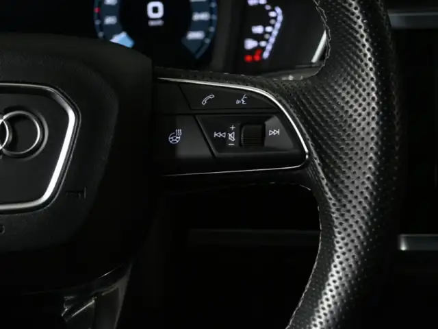 2024 Audi Q3 Progressiv S-Line Panoramic Roof Ambient Light - Photo 16