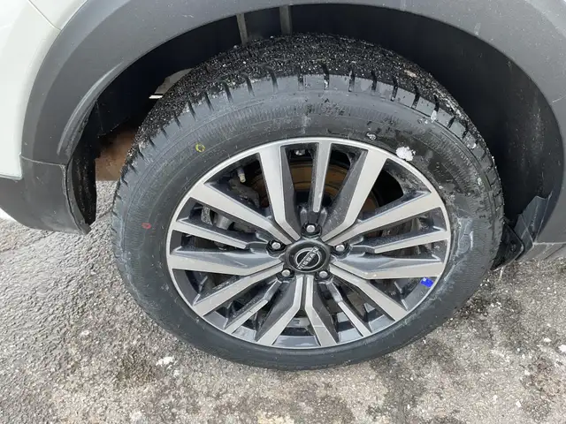 2024 Nissan Kicks SV - Photo 36