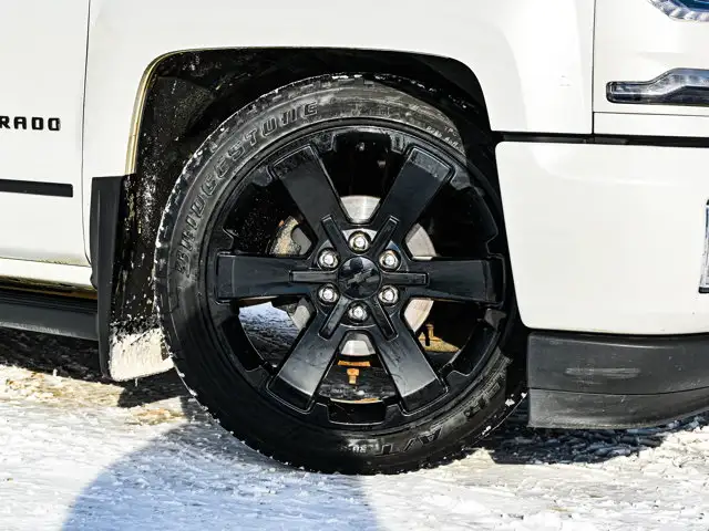 2018 Chevrolet Silverado 1500 LTZ 6.2L - Photo 5