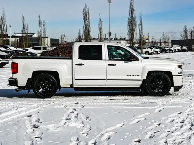 2018 Chevrolet Silverado 1500 LTZ 6.2L - Photo 14