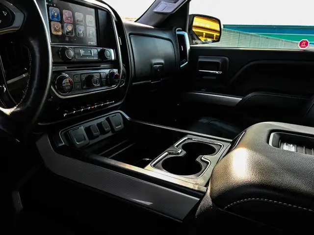 2018 Chevrolet Silverado 1500 LTZ 6.2L - Photo 28