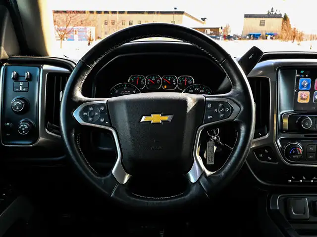 2018 Chevrolet Silverado 1500 LTZ 6.2L - Photo 33