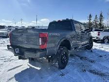 2022 Ford Super Duty F-350 SRW LARIAT 6.7L Tremor Off-Road - Photo 5