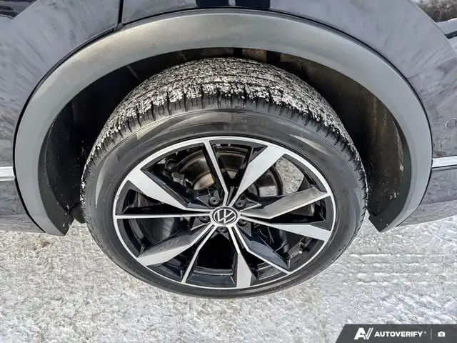2022 Volkswagen Tiguan Highline R-Line | VW CERTIFIED - Photo 19