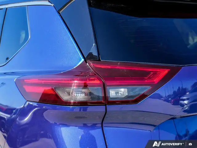 2023 Nissan Rogue SL - Photo 11