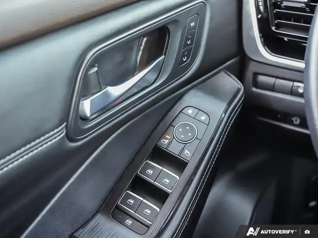 2023 Nissan Rogue SL - Photo 16