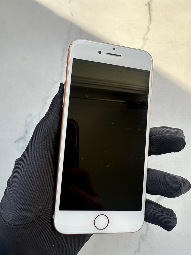 iPhone 8 256GB Airpods/Charger Set/Delivery - Photo 5