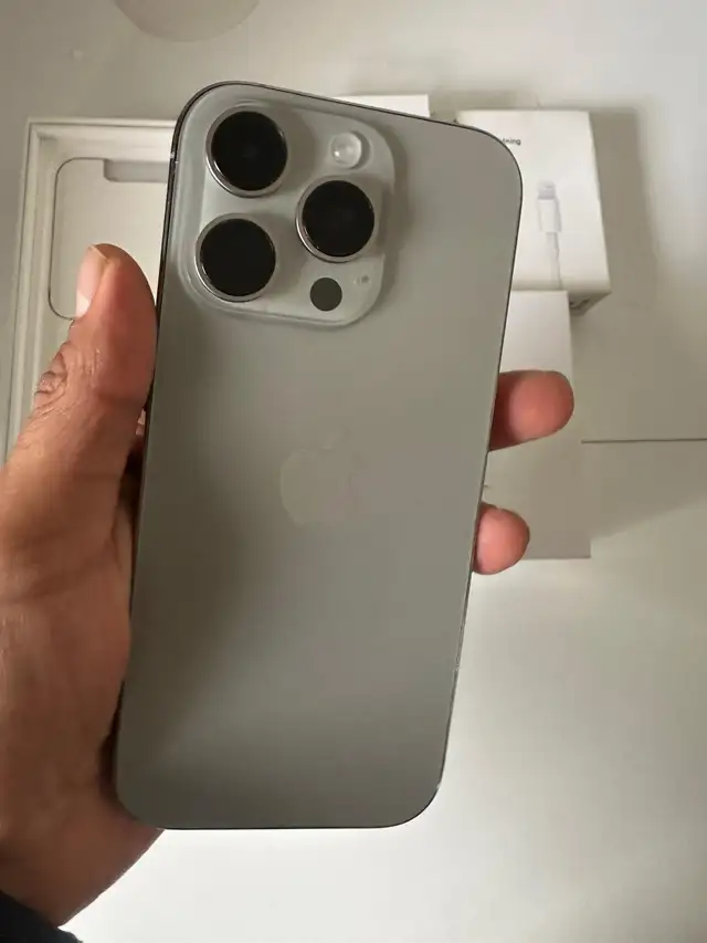 iPhone 16 Pro 256gb Airpods Package/Delivery - Photo 2