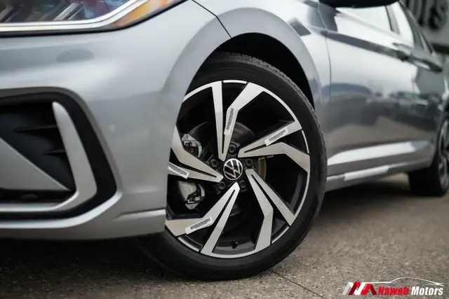 2025 Volkswagen Jetta HIGHLINE|LEATHER HEATED SEATS|SUNROOF|CARP - Photo 2