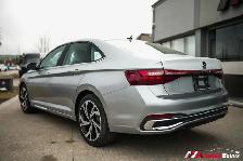 2025 Volkswagen Jetta HIGHLINE|LEATHER HEATED SEATS|SUNROOF|CARP - Photo 6