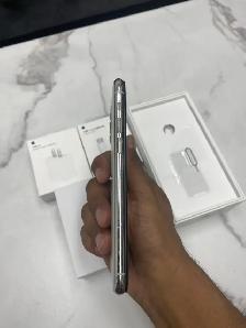 iPhone 11 PRO 256GB Unlocked - Mint Condition! - Photo 5