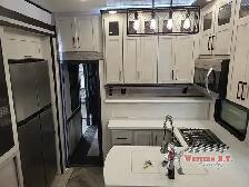 2022 Heartland Cyclone 4006 - Photo 6