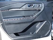 2026 Ford Explorer ST-Line - Photo 11