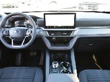 2026 Ford Explorer ST-Line - Photo 17