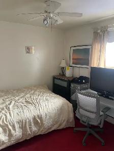Room For Rent In Newmarket close to Southlake Hospital