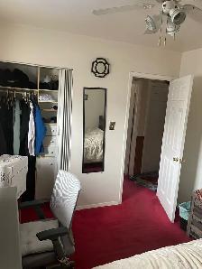 Room For Rent In Newmarket close to Southlake Hospital - Photo 2