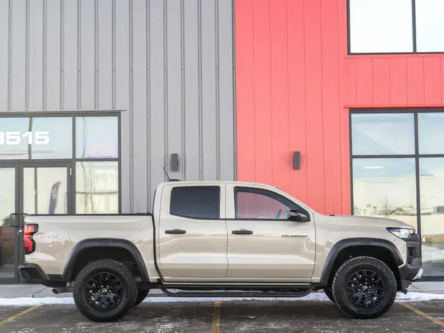 2023 Chevrolet Colorado Trail Boss - Ultra Low KM | Clean Carfax - Photo 5
