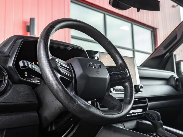 2023 Chevrolet Colorado Trail Boss - Ultra Low KM | Clean Carfax - Photo 9