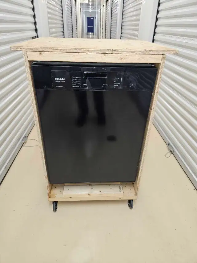 Miele Portable Dishwasher - Will Deliver